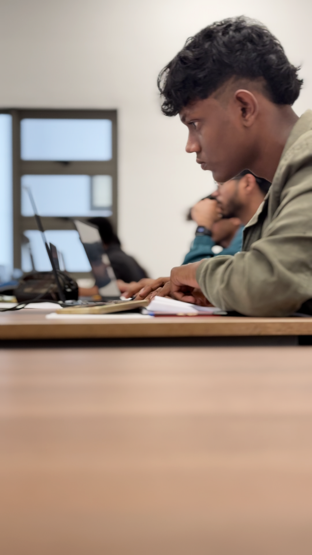 Student participating in an ITET learning session